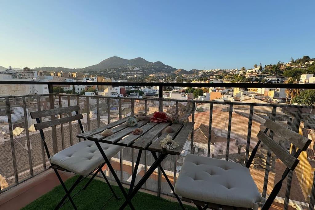 Charming With Mountain Views Málaga
